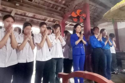 Lễ kết nạp đoàn viên trường THCS thị trấn Vĩnh trụ