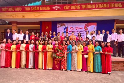 Tin bài Trường THCS thị trấn Vĩnh Trụ tổ chức lễ kỷ niệm