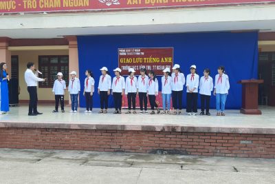 Trường THCS tổ chức hoạt động giao lưu với Trung tâm Tiếng