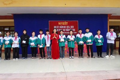 Tin bài Ngày hôi ‘Mổ heo đất’ tại trường THCS thị